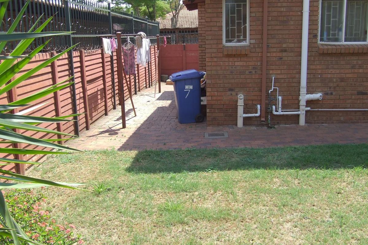 2 BEDROOM FLAT TO RENT IN DOORNPOORT - Photo 4