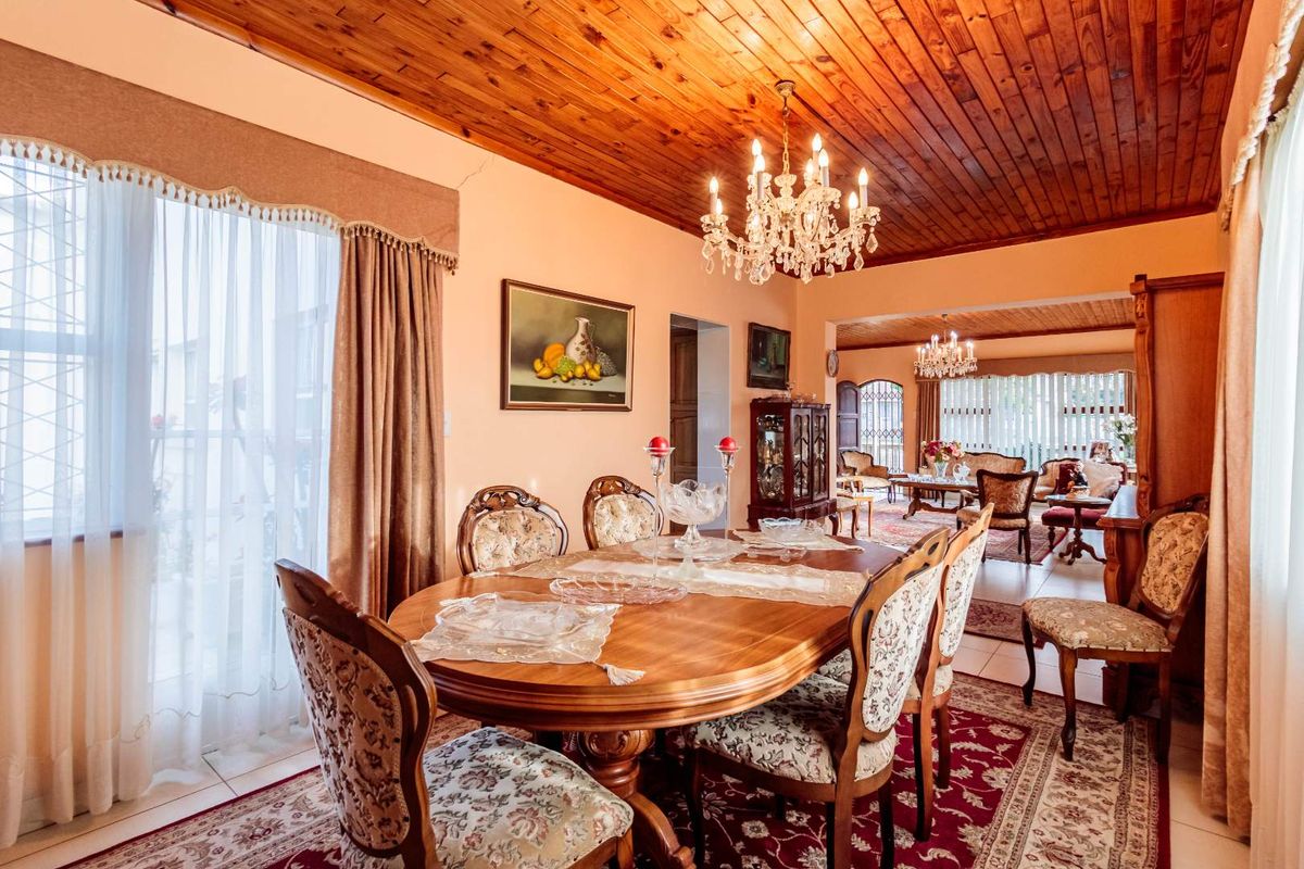 Immaculate Family Home in Westering with Pool, Garden & Ample Space! - Photo 5