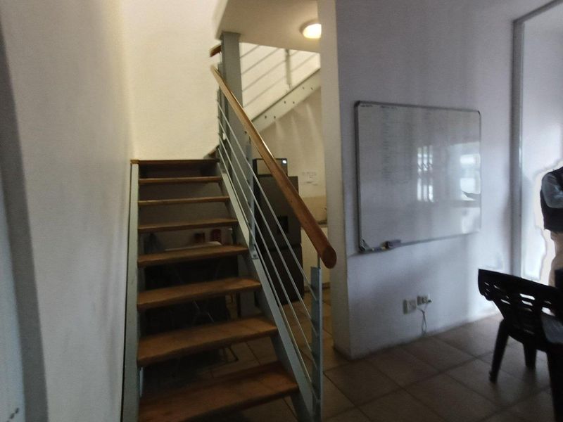 Prime Location | Secure Park | Functional Layout - 534m2 - Photo 4