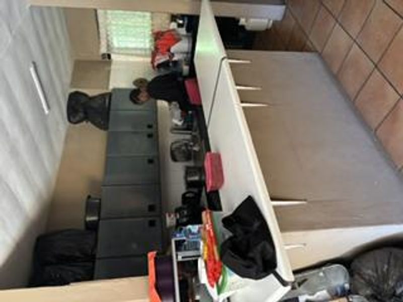2 Bedroom duplex is now for sale in Upper Sunnyside. - Photo 2