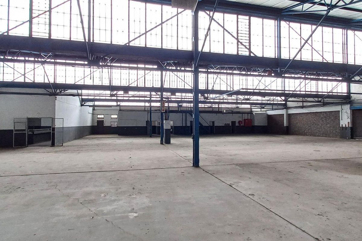 1237m2 Benrose Warehouse To Let - Photo 3
