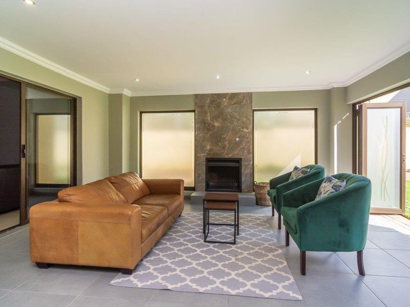 Family Home for Rent - Photo 10