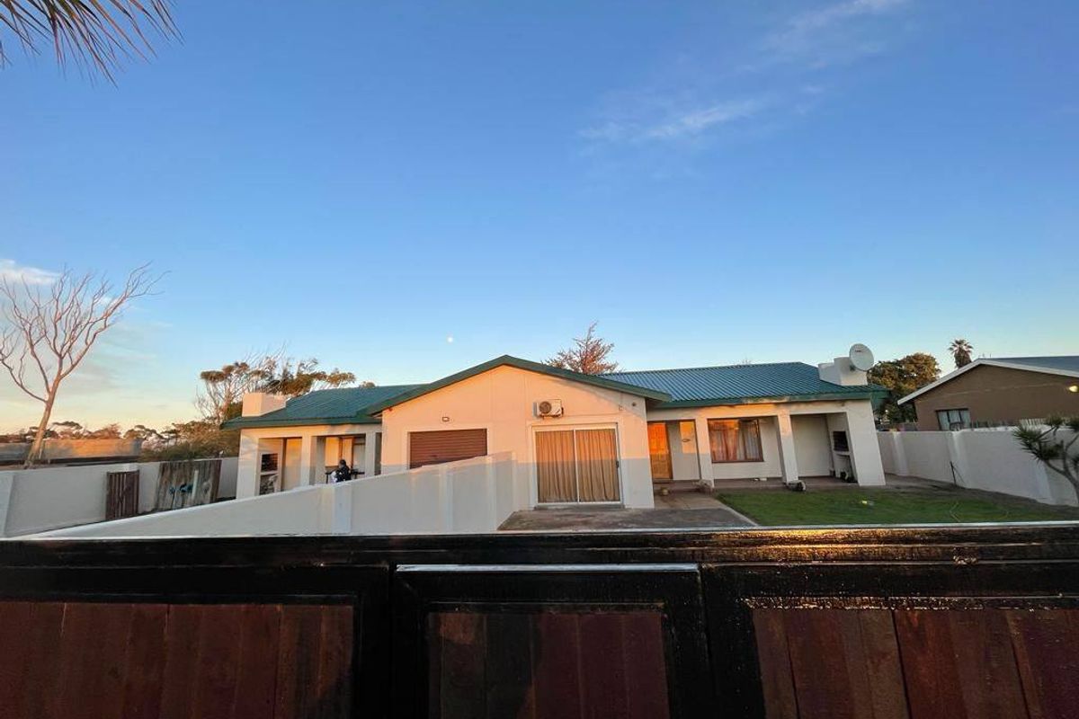 Oranjemund- For Sale_ N$1 890 000 - Photo 5