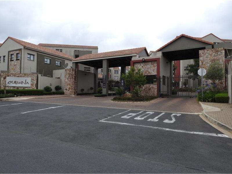 Furnished 1 Bedroom Apartment  in Sunninghill - Photo 2