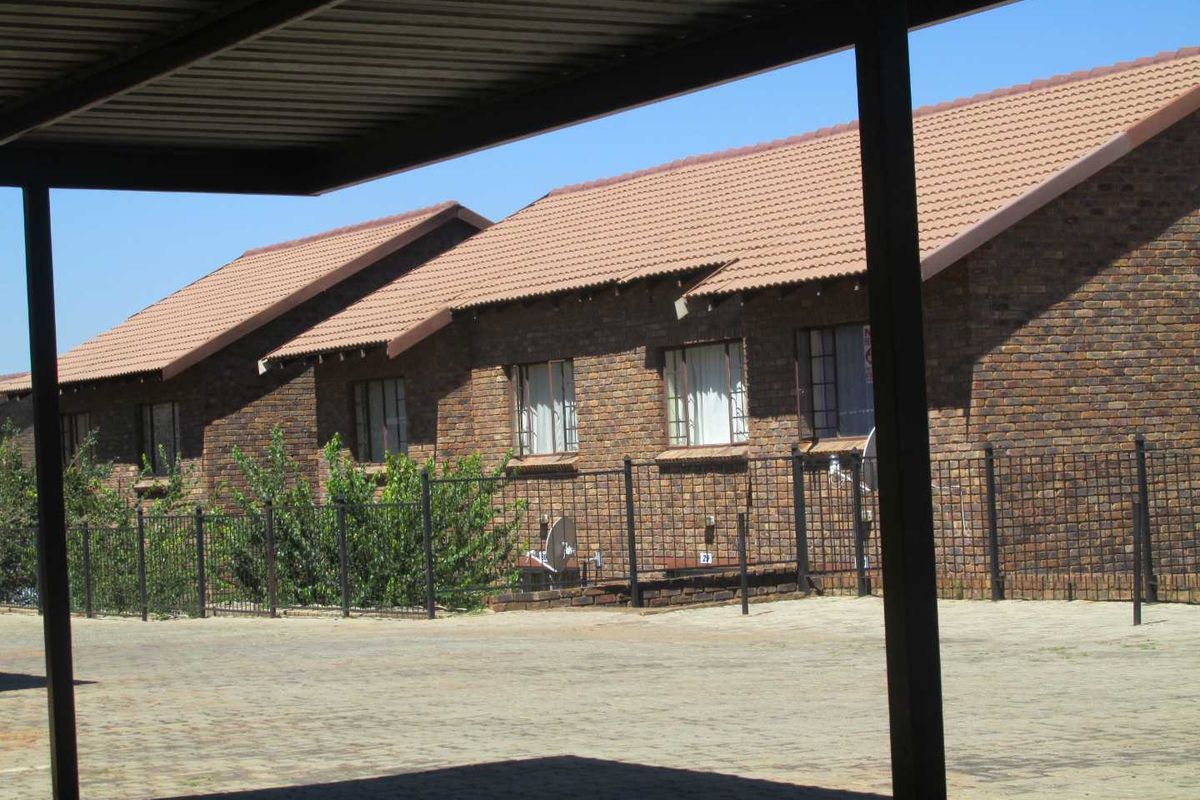 2 BEDROOM DUPLEX TO RENT IN PHILIP NEL PARK - Photo 3