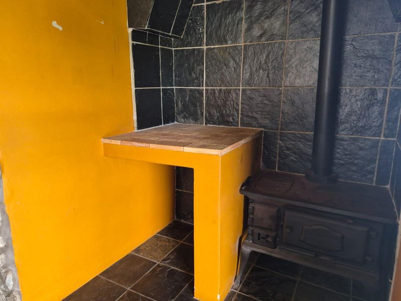 Exceptional Family Home in Reebok: A Perfect Blend of Rustic Charm and Contemporary Sophistication - Photo 8