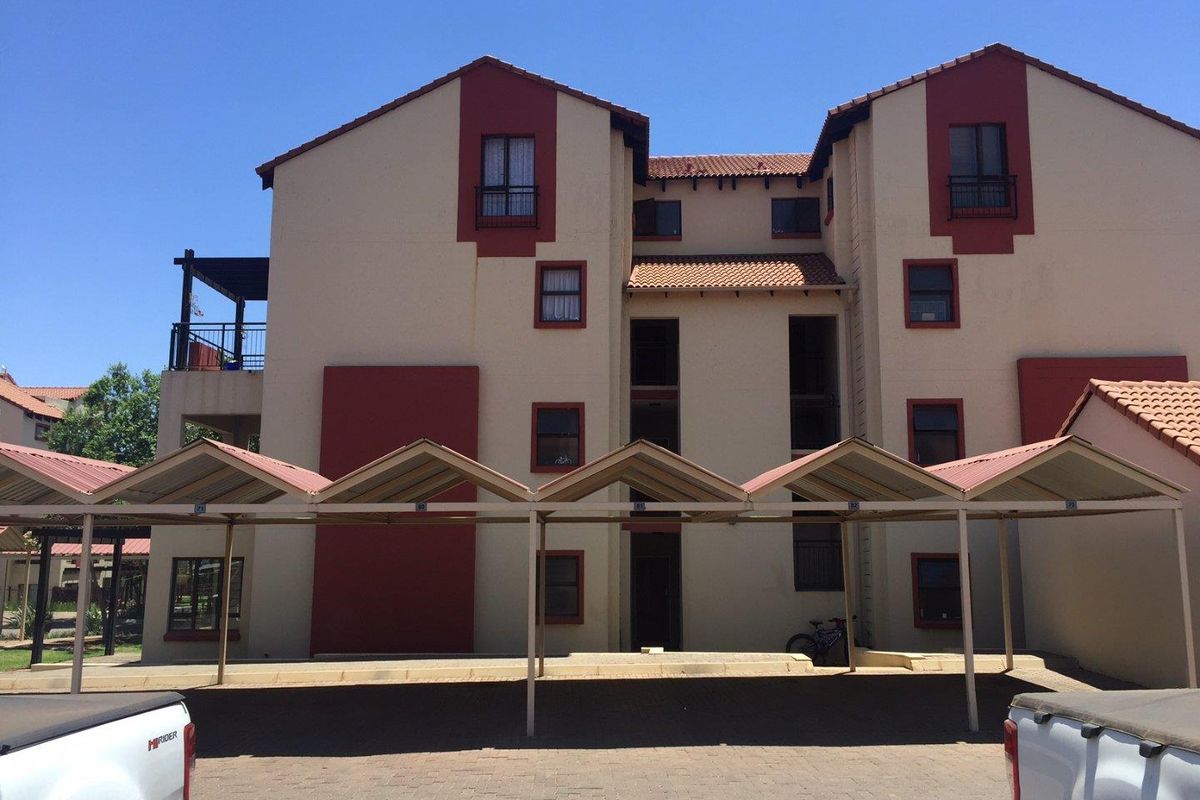 BACHELOR APARTMENT in Oukraal estate for Sale (Investors Only) - Photo 4