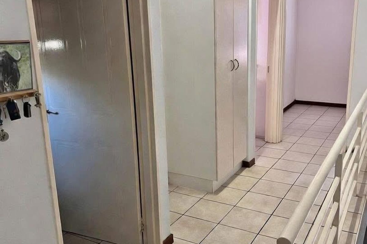 Avis -To Let- N$17 000 - Photo 3