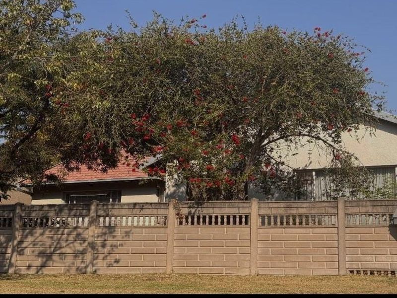 Priced to sell property - Photo 3