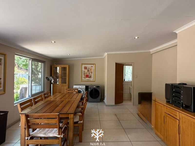 FAMILY HOME FOR SALE IN LUXURY HILL - Photo 6