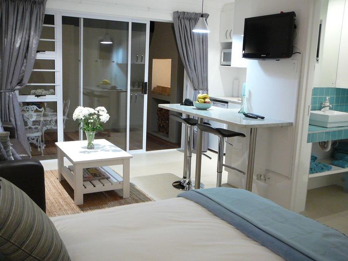 Property #2206017, Cottage Rental Monthly in Summerstrand