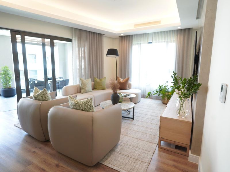 Luxury Fully Furnished 2-Bedroom Apartment - Photo 1