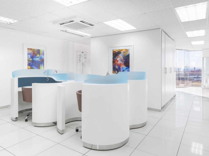 All-inclusive access to professional office space for 10 persons in Regus Harbour View. - Photo 5