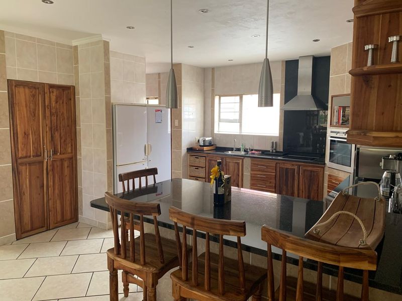 House in Diaz Beach - Photo 6