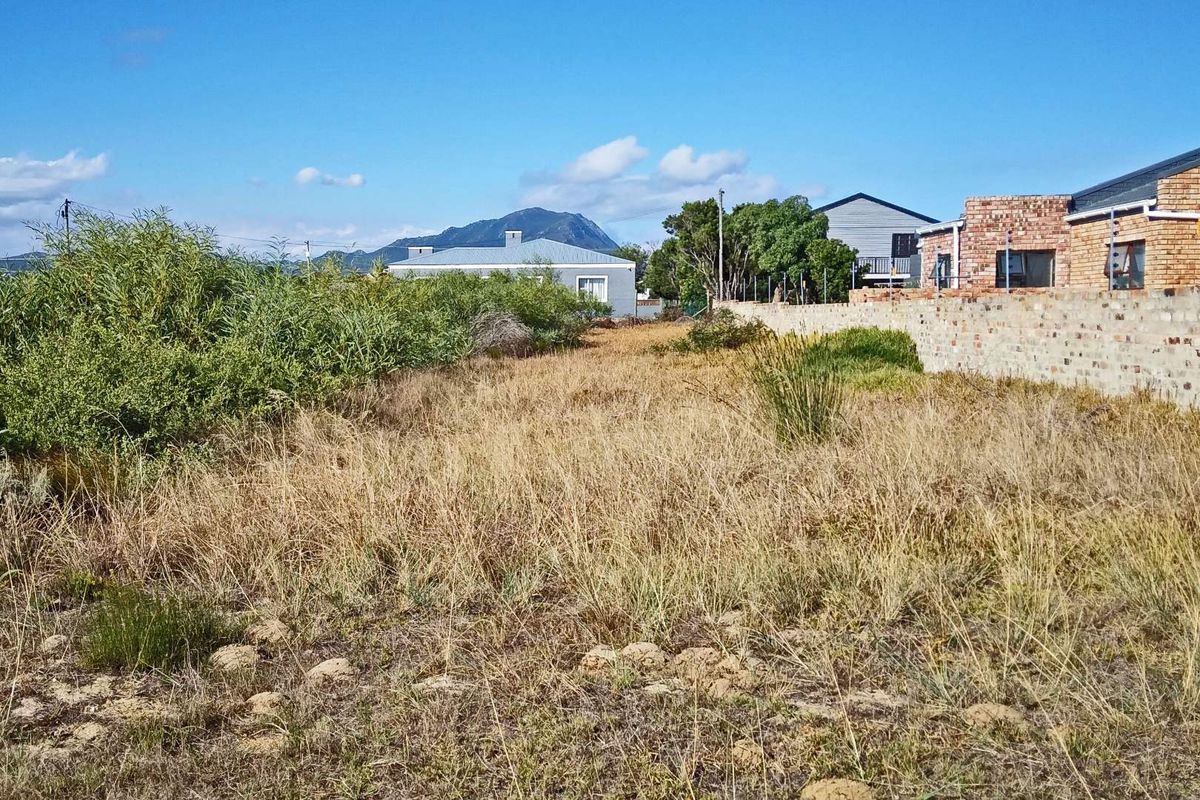 Lagoon Living awaits - Photo 2