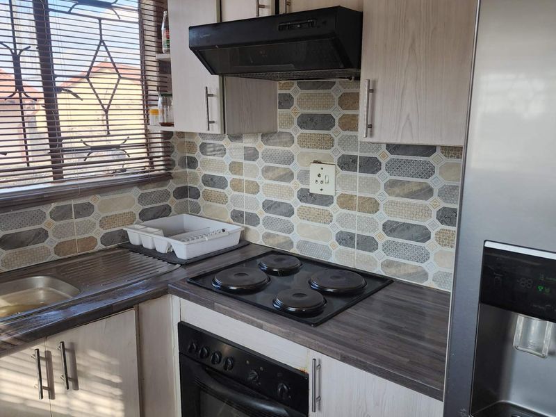 Your Perfect Starter Home Awaits - Photo 2