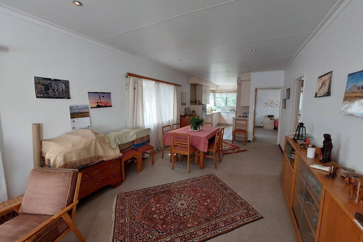 For Sale  Olympia - Freestanding home with flat - Photo 2