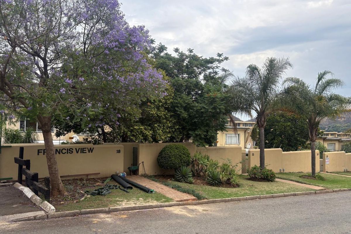 DUPLEX DELIGHT - Photo 2