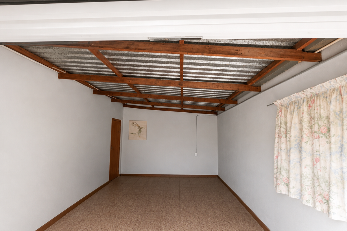 Eros family house for grabs!! - Photo 3