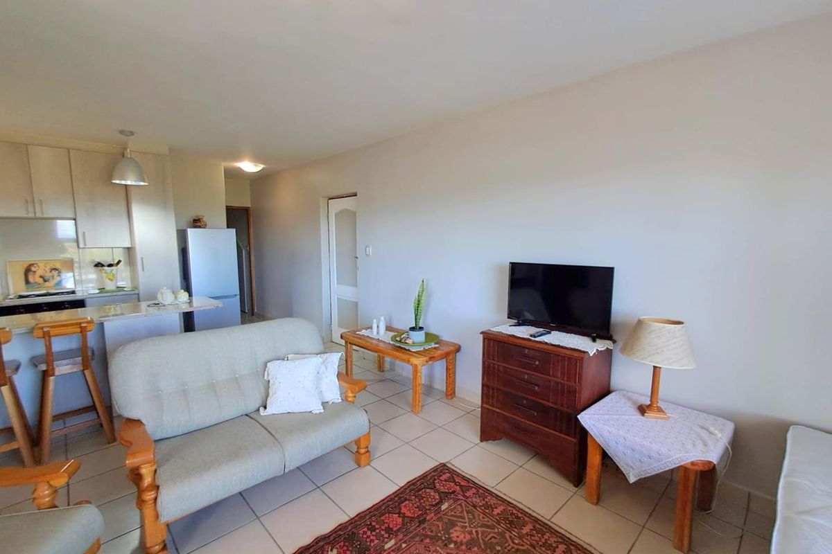 One Bedroom Apartment - Fully furnished, no PETS, no CHILDREN, IDEAL FOR ONE PERSON - Photo 4