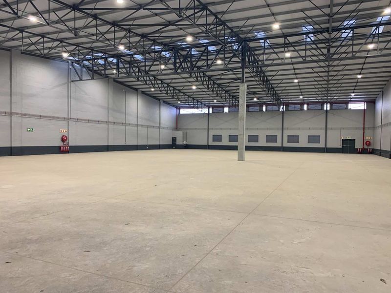 Modern Industrial Complex: Secure, Spacious, and Well-Equipped - Photo 8