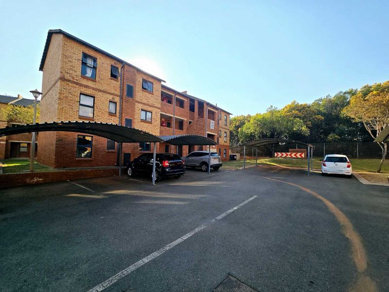 2 Bedroom Apartment for Sale in Olympus, Pretoria - Photo 9