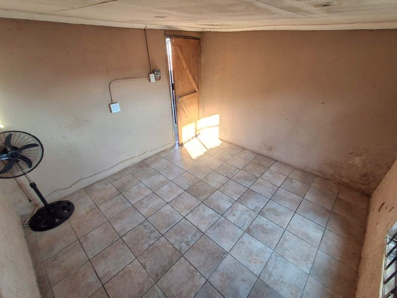 RDP house with 7 outside rooms for sale in Lotus Gardens - Photo 10
