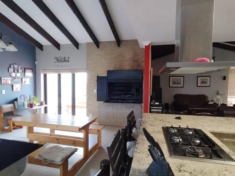 Just move in - Photo 3