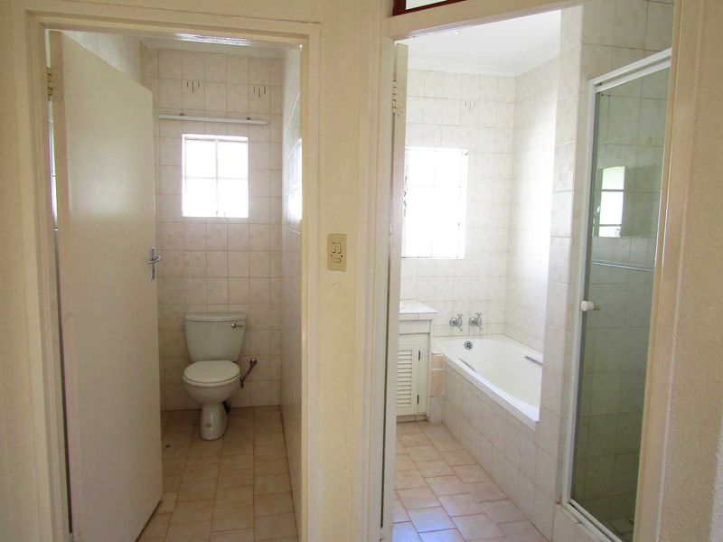 Charming Life Rights Home in Secure Retirement Village - Photo 5