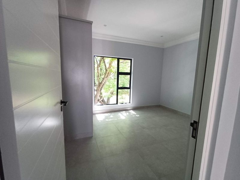 New development 2-bed and 2 bath apartment to rent - Photo 10