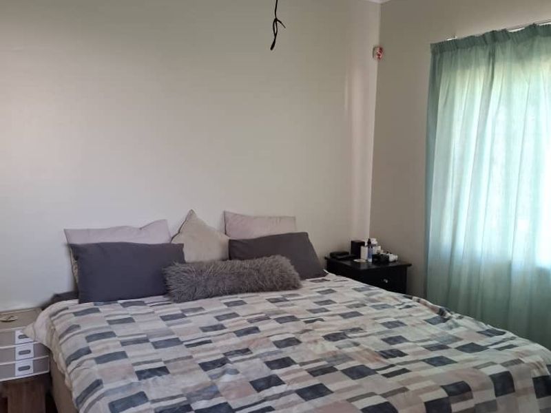 Ample Parking & Prime Location—Perfect for Your Business in Suiderhof - Photo 5