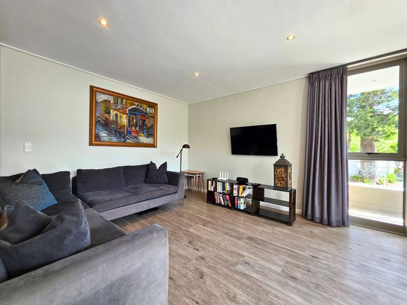 Modern 2-Bedroom Apartment with Magnificent Mountain Views - Photo 7
