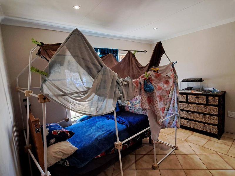 Prime Investment Near UFS: High-Yield Rental Potential! - Photo 10