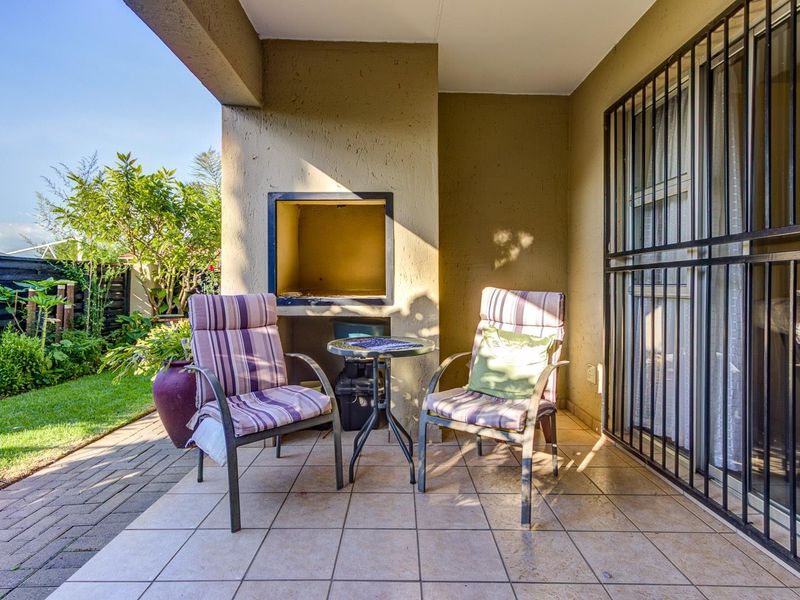 SUNNY AND SECURE GROUND FLOOR UNIT IN FAIRVIEW - Photo 4