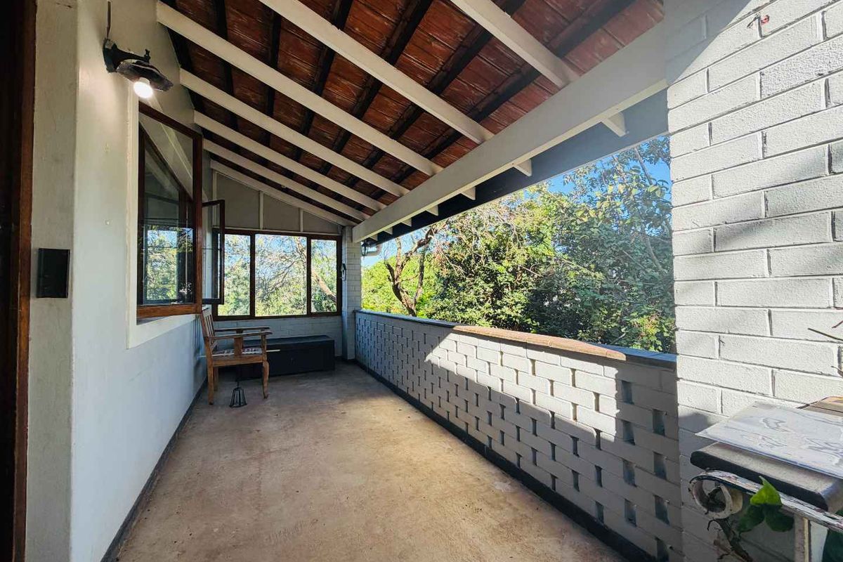Hendra - Renovators Dream in Parkhill with endless Potential - Photo 4