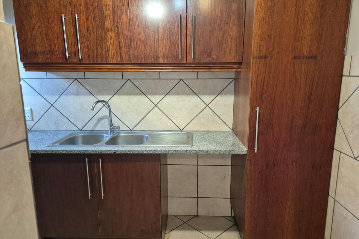 DOUBLE STOREY HOME FOR SALE IN SAINT OLYMPUS PRESTORIA EAST - Photo 5