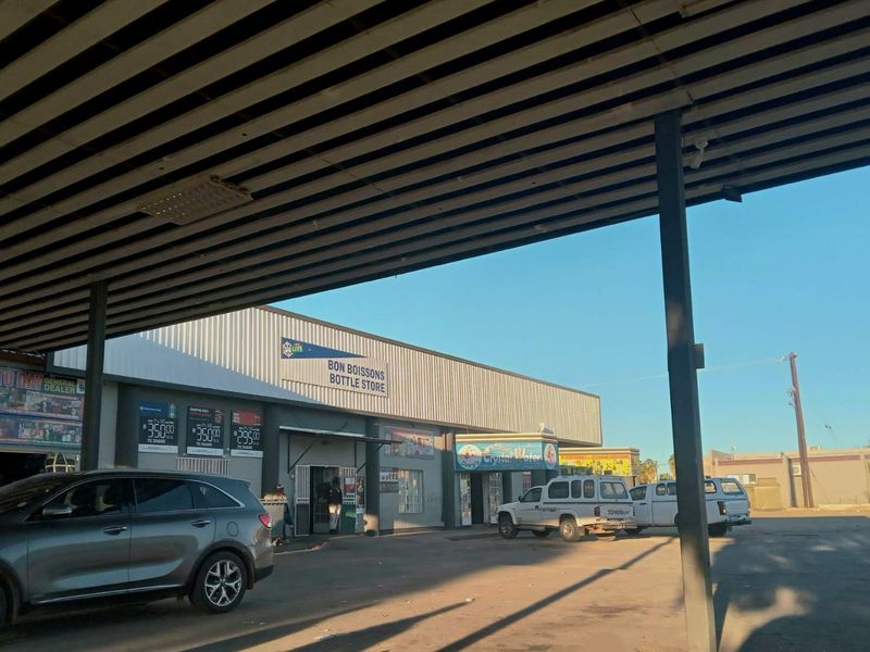 Commercial Property with Huge Potential & Strong Rental Income – Kakamas - Photo 8