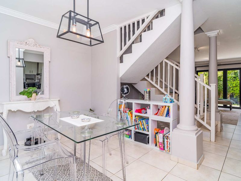 Modern 2 bedroom duplex for sale in Umhlanga Manors - Pet Friendly - Photo 9