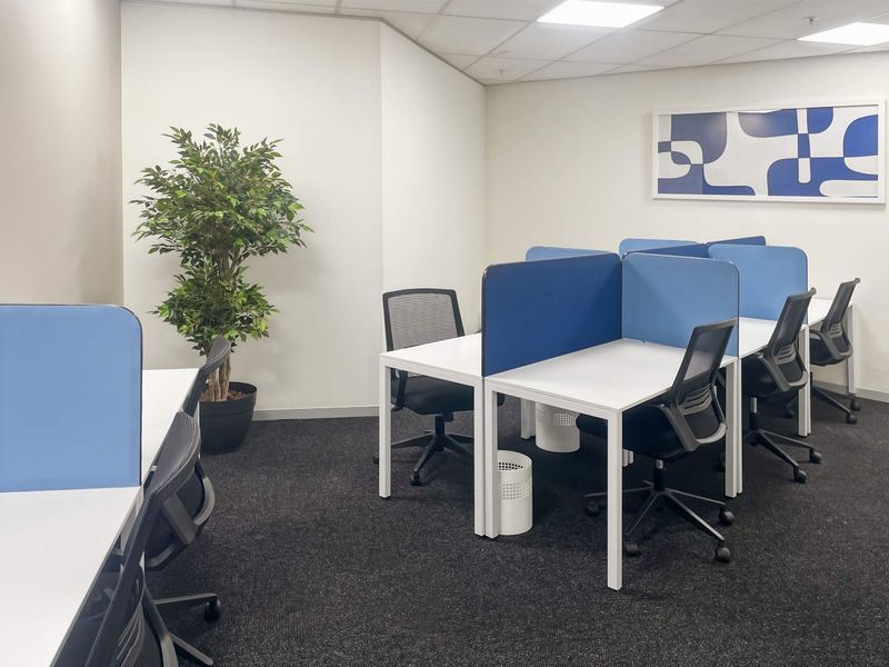 Find office space in Regus Cradlestone Mall for 4 persons with everything taken care of - Photo 2