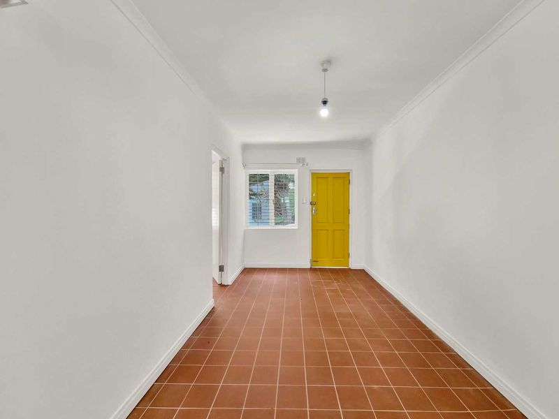 Cute 2 bedroom house along the steps - Carters Cottages - AirBnB friendly - Photo 8