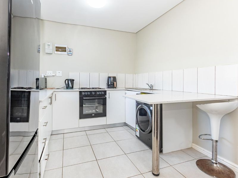 SMART GROUND FLOOR UNIT - Photo 3