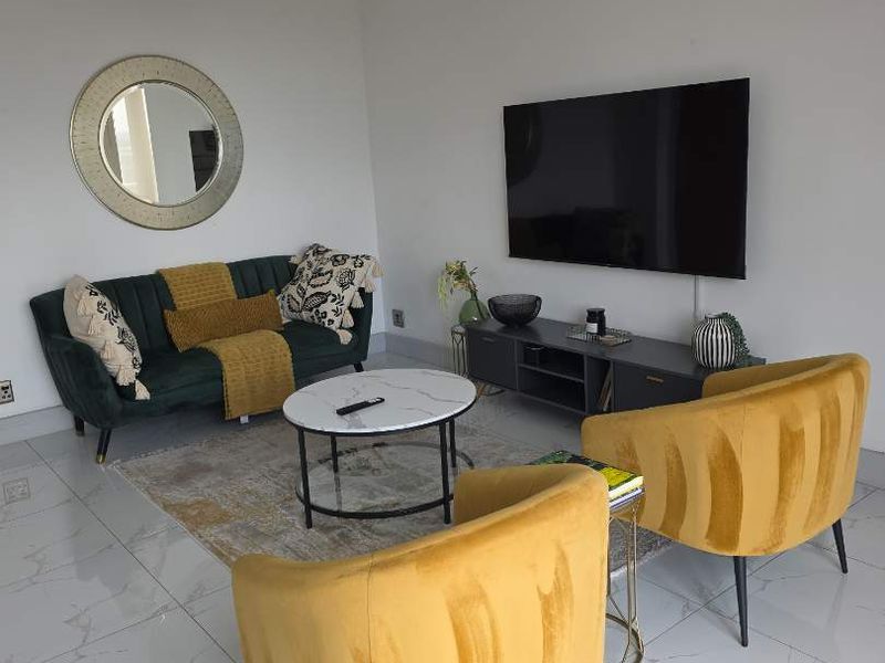 MAGNIFICENT AND SOPHISTICATED 1 BED UPMARKET FULLY FURNISHED APARTMENT - Photo 5