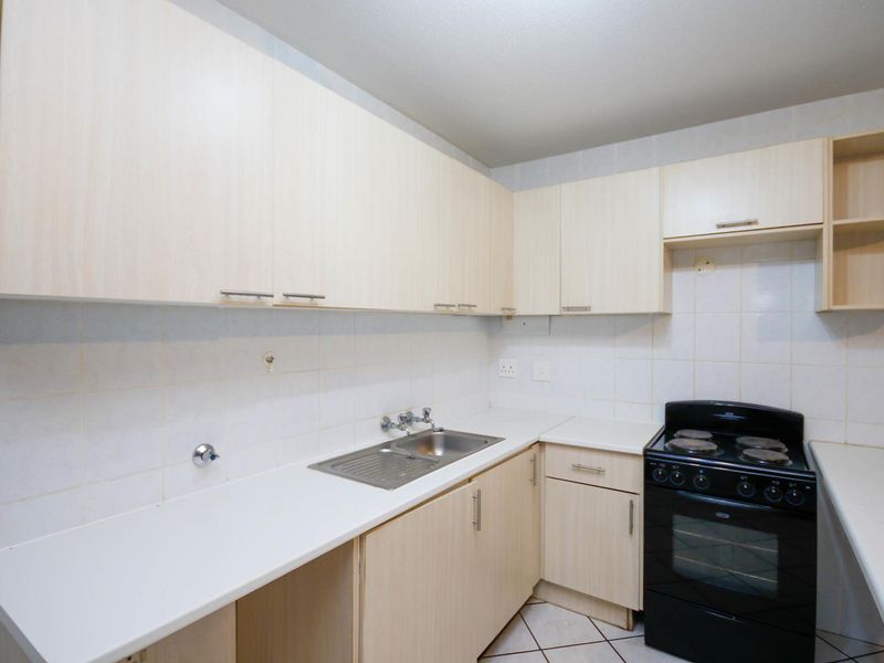 1 bedroom Apartment in Morningside, Sandton - Photo 8