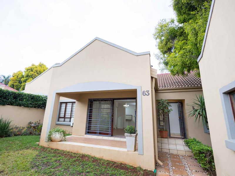 Newly Renovated 3 Bedroom Within Lifestyle Estate - Photo 5