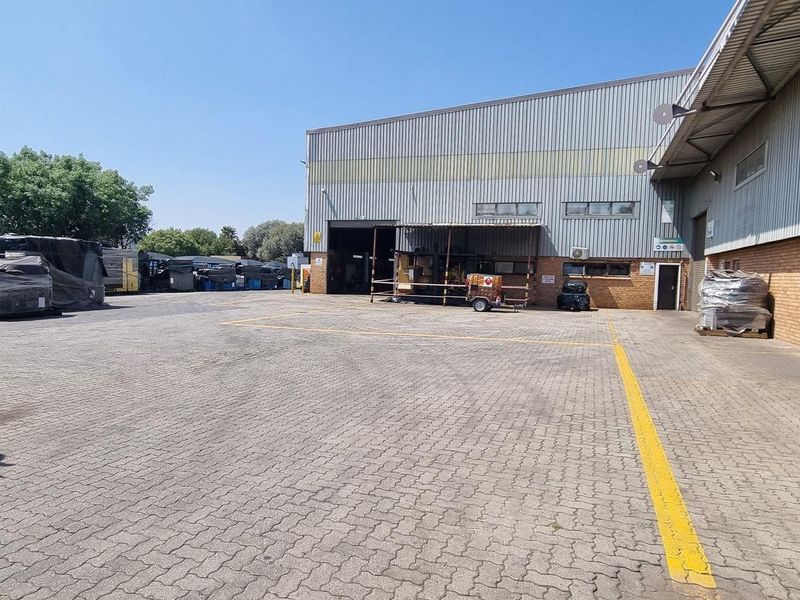 6 561m2 Hughes Boksburg Warehouse To Let - Photo 4