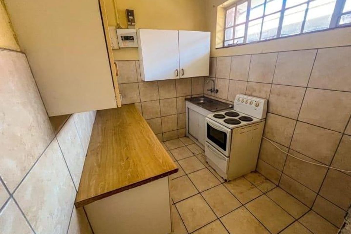 2 Bedroom Apartment for Sale in Kenilworth Johannesburg - Photo 3