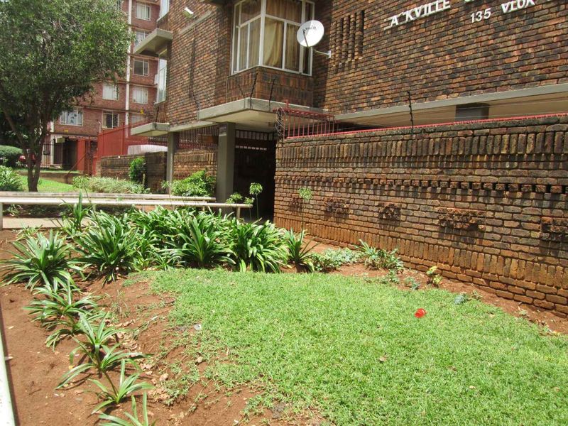 2 BEDROOM FLAT TO RENT IN SUNNYSIDE - Photo 3