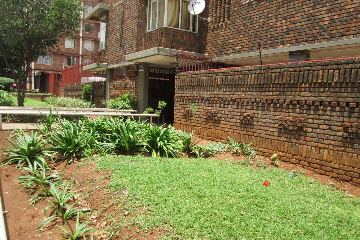 2 BEDROOM FLAT TO RENT IN SUNNYSIDE - Photo 3