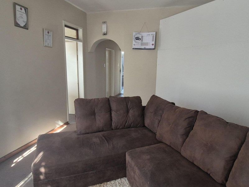 FOR SALE 1 BEDROOM IN WINDHOEK CENTRAL - Photo 10