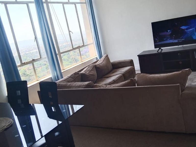 Spacious Apartment in La Montagne Pretoria East - Photo 3